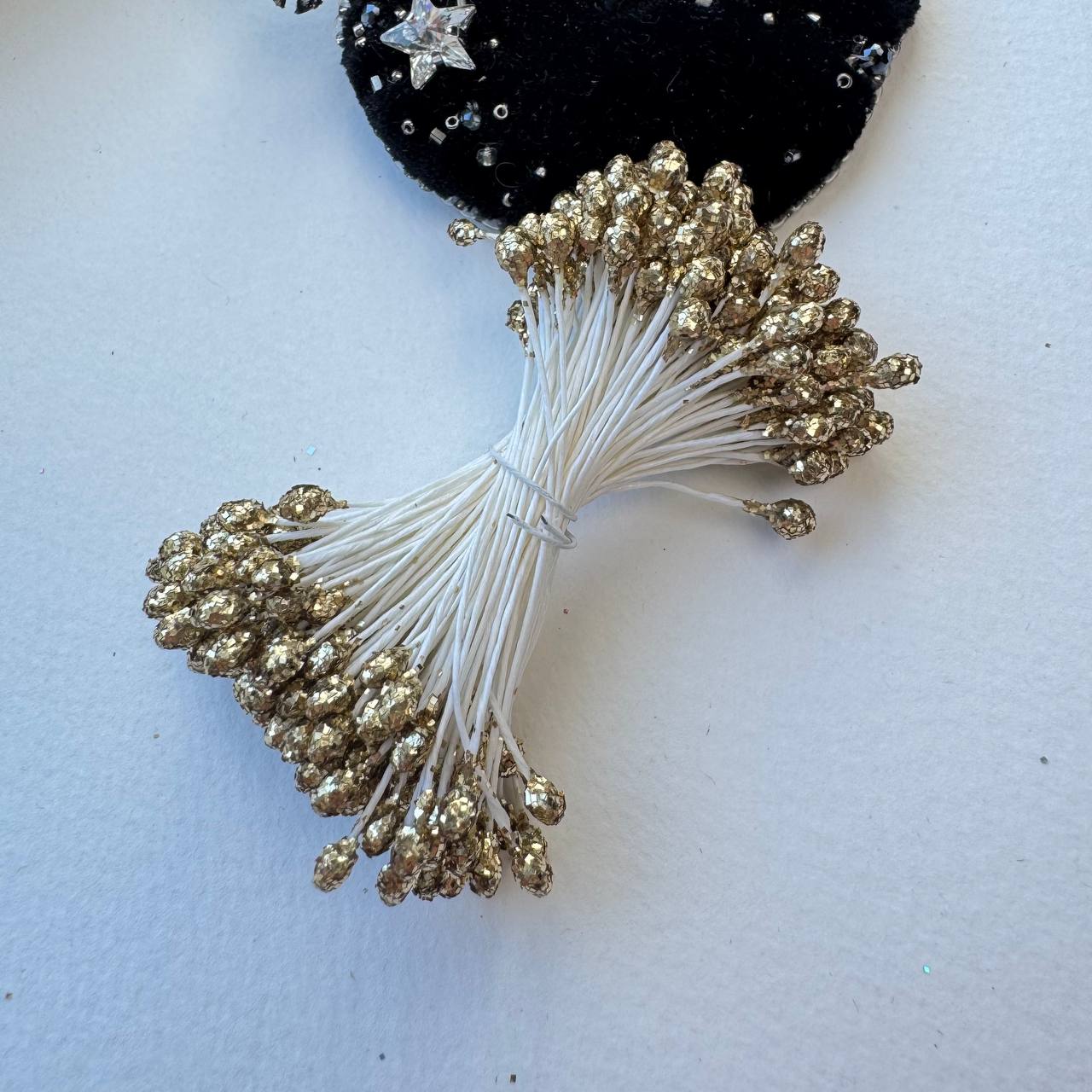 Size L Shiny Gold Japanese Stamens (3-4mm)