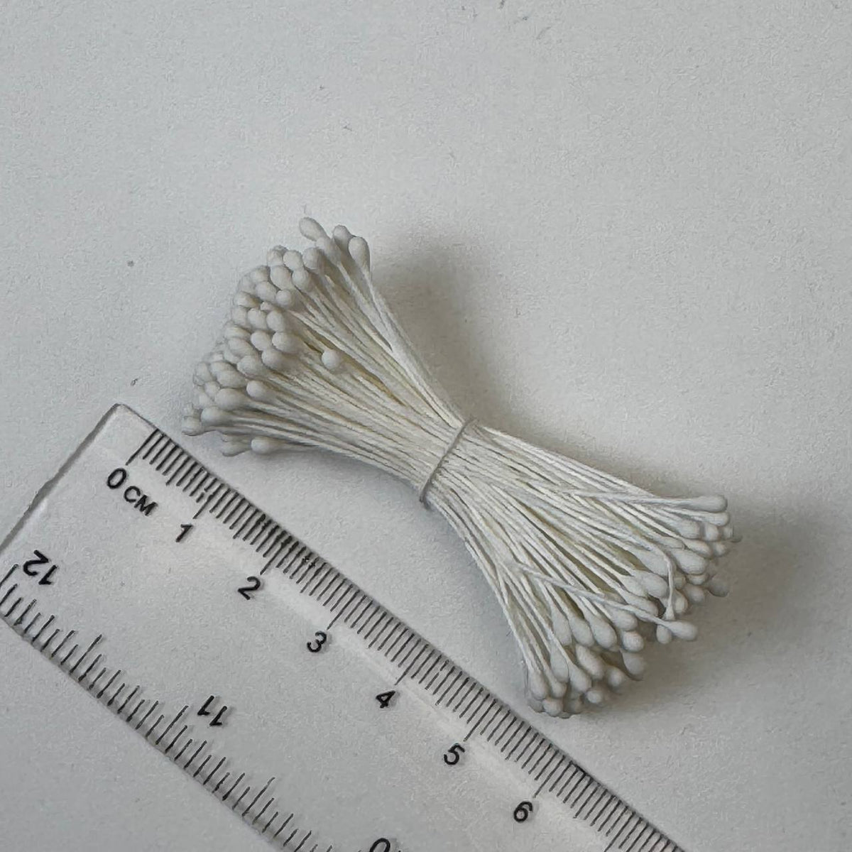 Cream Flower Stamens – Size L (Cream on Cream Thread)