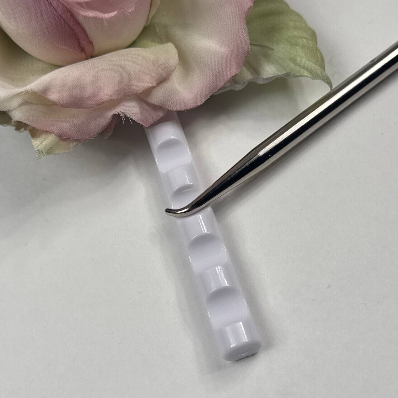 Professional Extra Small 1.5mm Petal Iron Tip.