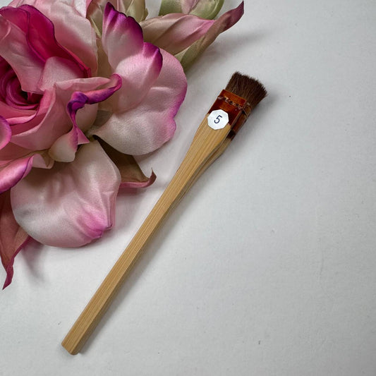 Japanese Cubic Brush No. 5 (15mm) – Professional Deer Hair Brush for Silk Painting & Batik