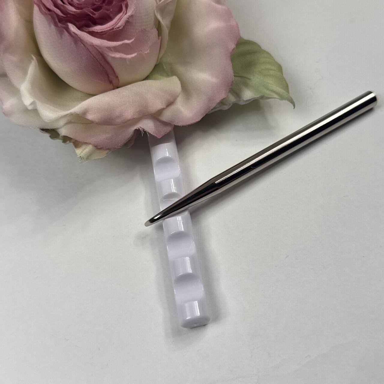 Professional Extra Small 1.5mm Petal Iron Tip.