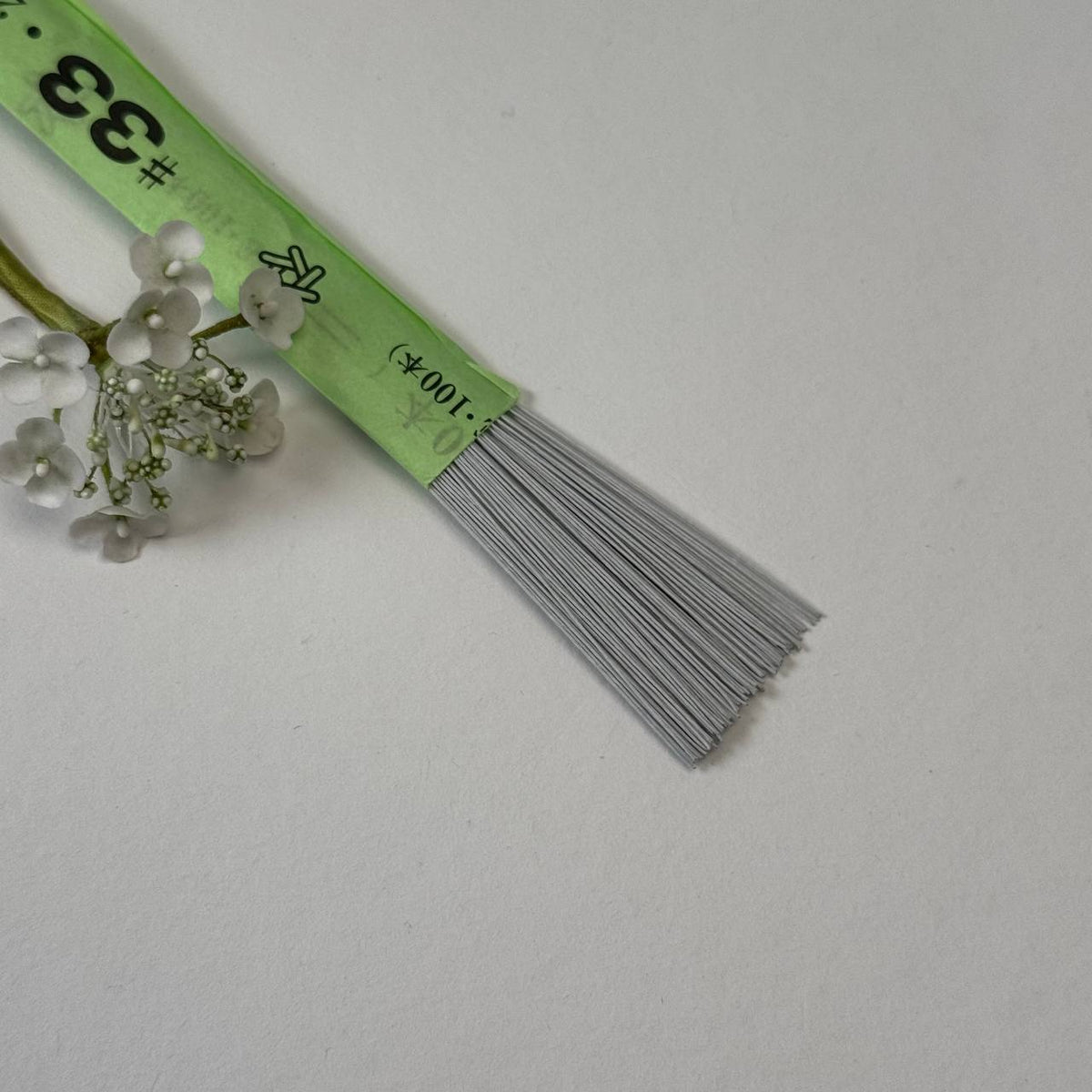 Japanese floral wire in white paper (36 cm)